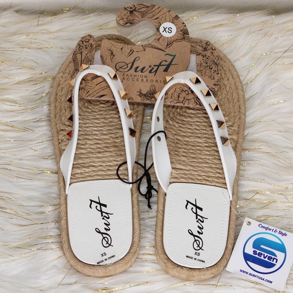 Rockstud Espadrille Style Flip Flops - Picture 4 of 4